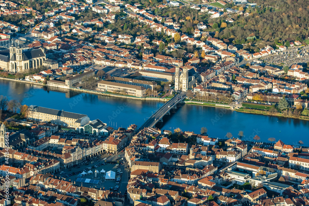Fototapeta premium Aerial Pont à Mousson. Butte de Mousson,cimetière du Pétang Lorraine France