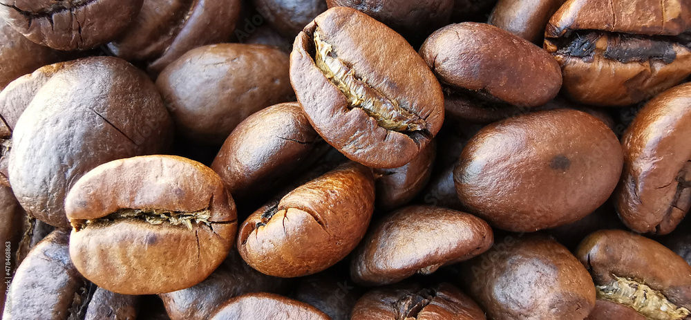 Roasted coffee beans, Arabica, and large robata, place a full area. Roasted coffee beans, Arabica, and large robata, place a full area.
