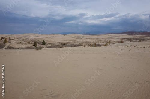 Fototapeta Naklejka Na Ścianę i Meble -  Beautiful landscape of the Chara desert