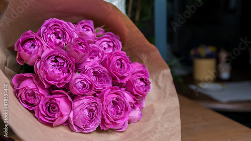 Photo of a beautiful bouquet of delicate pink roses.