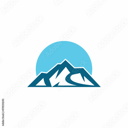 Mountain icon Logo Template Vector illustration design