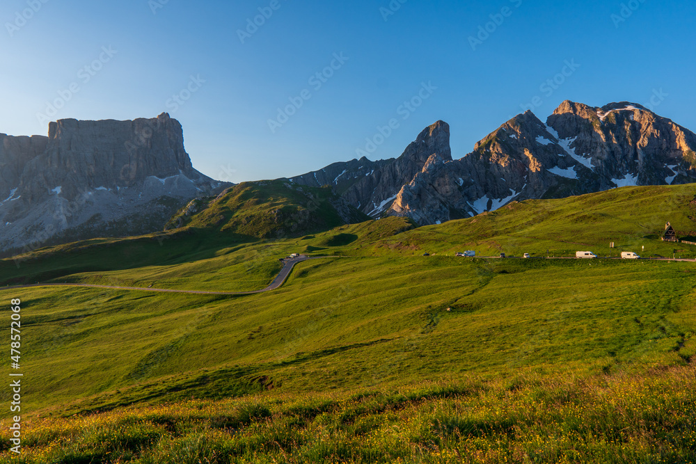 Obraz premium country road at the european in summer morning alps dolomites italz