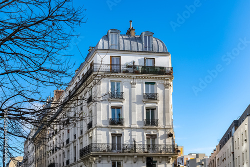 Photography Paris, beautiful buildings, typical facade in the 20e arrondissement