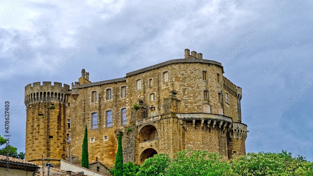  Château de Suze-la-Rousse, Drôme, Auvergne-Rhône-Alpes, France
