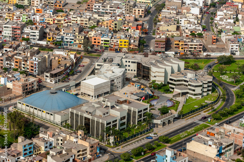 Fototapeta Naklejka Na Ścianę i Meble -  Commercial And Shopping Area Capital City Lima Peru