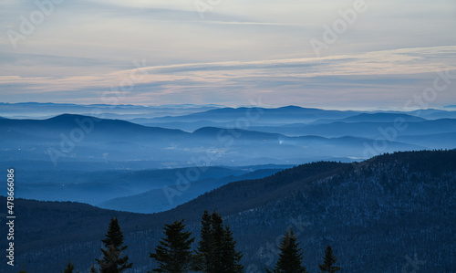 Fototapeta Naklejka Na Ścianę i Meble -  Top view from Peak Mansfield to the valley. Vermont, USA.