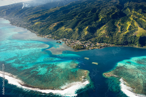 Obraz na plátně Tropical Islands of French Polynesia