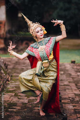 Photography Thai dance of exquisite beauty.