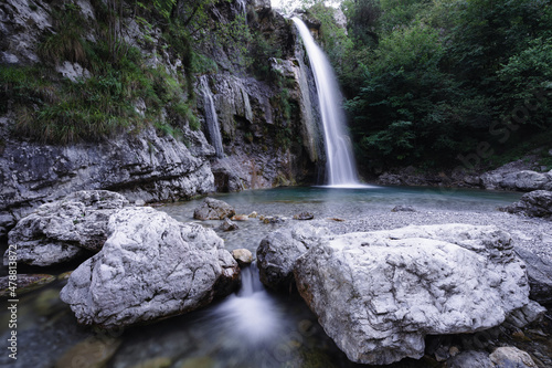 Fototapeta Naklejka Na Ścianę i Meble -  Small Waterfall