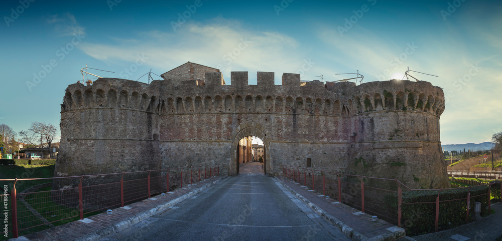 Fototapeta premium Colle Val d'Elsa, Porta Nova city gateway. Siena, Tuscany, Italy