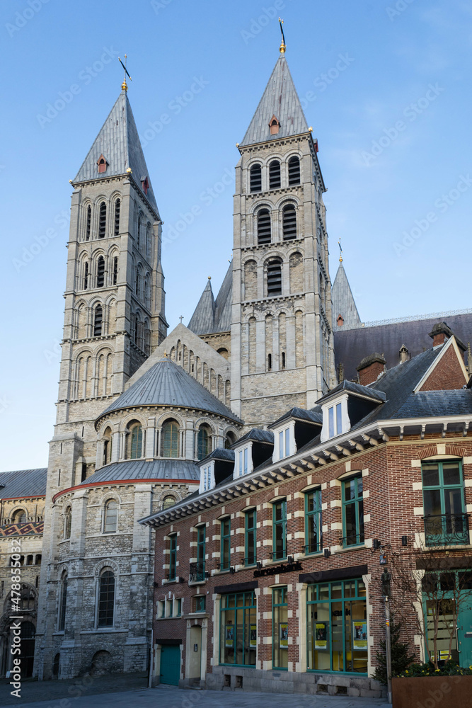 Cathédrale de Tournai en Belgique, patrimoine historique de Belgique (Wallonie)