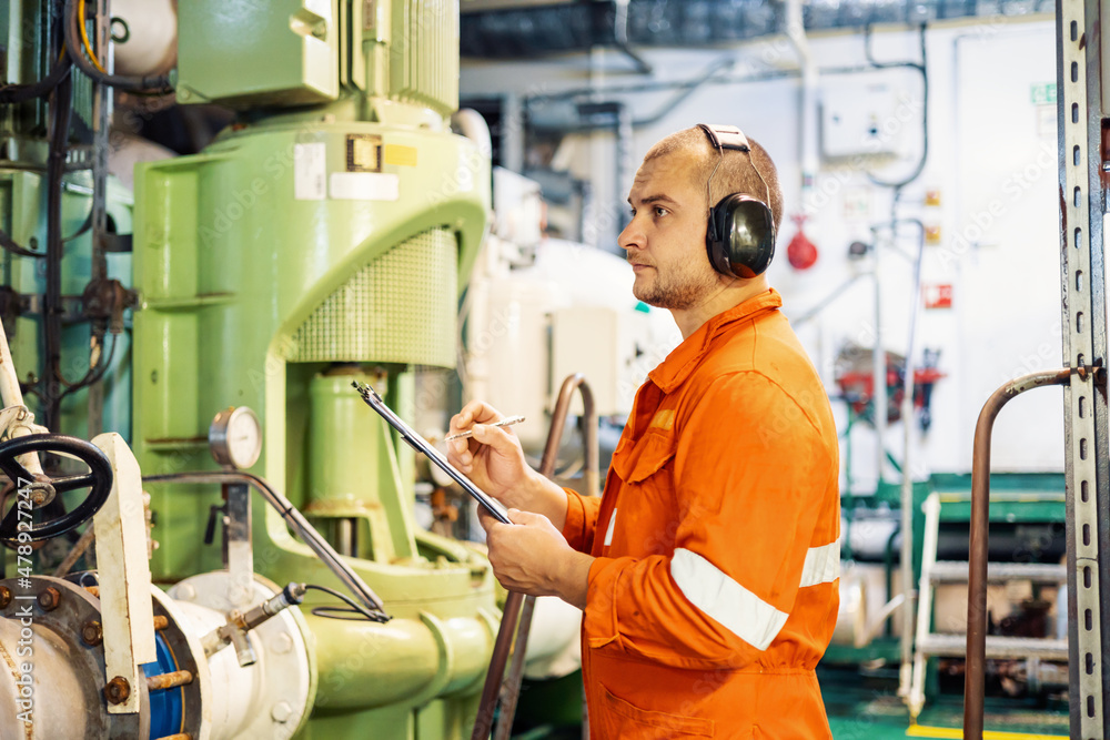 routine work of engineer officer in engine control room routine work of engineer officer in engine control room