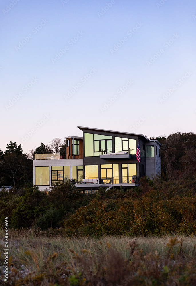 Modern home at the Beach Modern home at the Beach