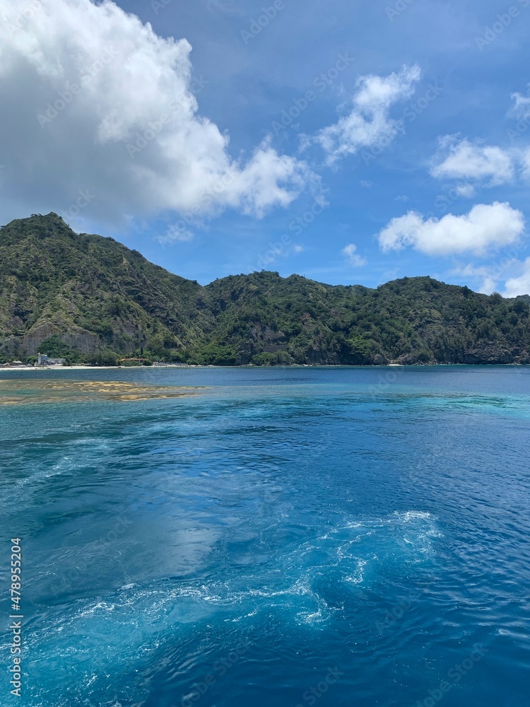 Obraz premium 小笠原諸島 父島 二見港 世界自然遺産 小笠原国立公園 小笠原 東京
