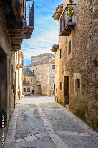 Fototapeta Naklejka Na Ścianę i Meble -  details of the historic buildings of the city of Pedraza in the province of Segovia