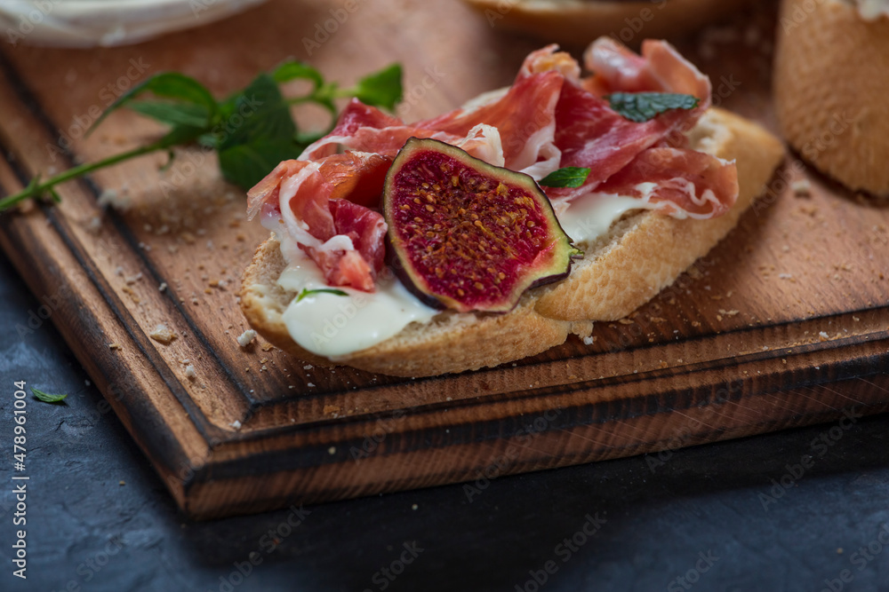 spanish appetizers with wine spanish appetizers with wine