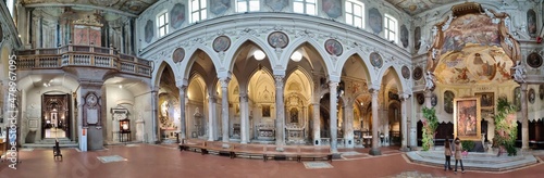 Napoli – Foto panoramica della Basilica di Santa Restituta photo