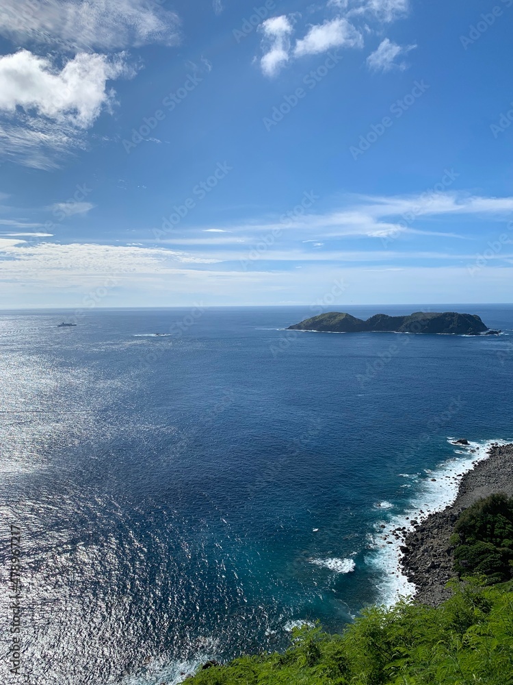 Obraz premium 小笠原諸島 父島 ウェザーステーション 世界自然遺産 小笠原国立公園 小笠原 東京