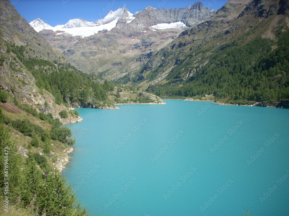 Obraz premium lake and mountains