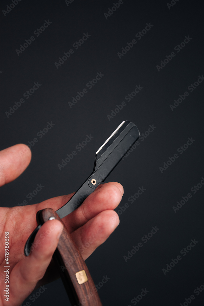 Fototapeta premium hand with gun