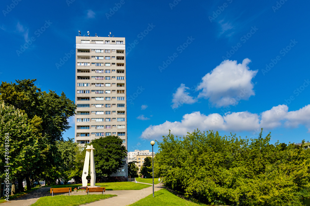 Large scale project residential tower at 2 Dworkowa street above Morskie Oko pond park in Mokotow district of Warsaw in Poland - obrazy, fototapety, plakaty 