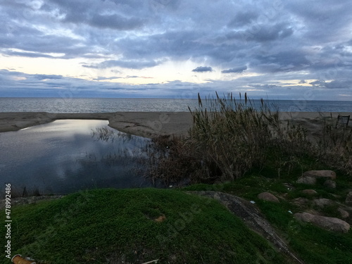 Slonce wstaje nad Sardynia.