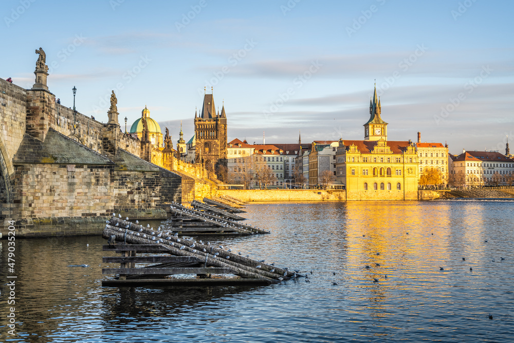 Fototapeta premium Charles Bridge over Vltava River in Prague
