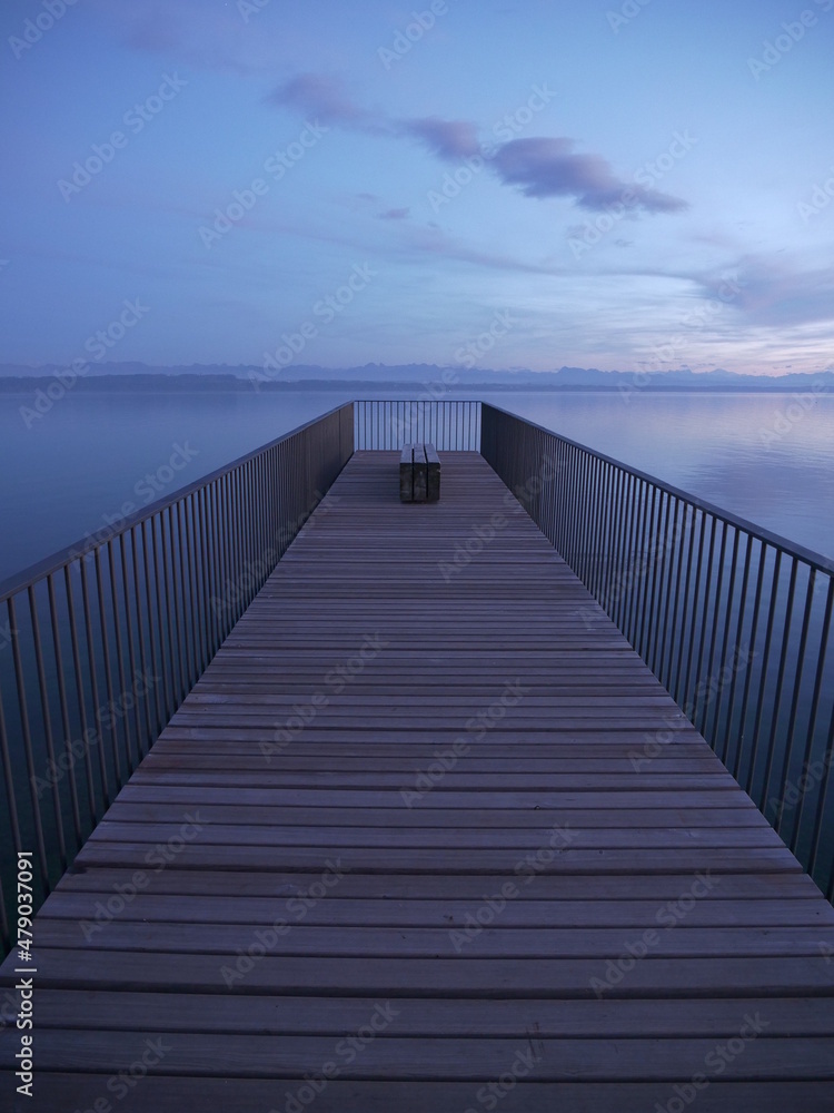 Obraz premium The Neufchâtel lake in the evening. Switzerland the 31st October 2021. 