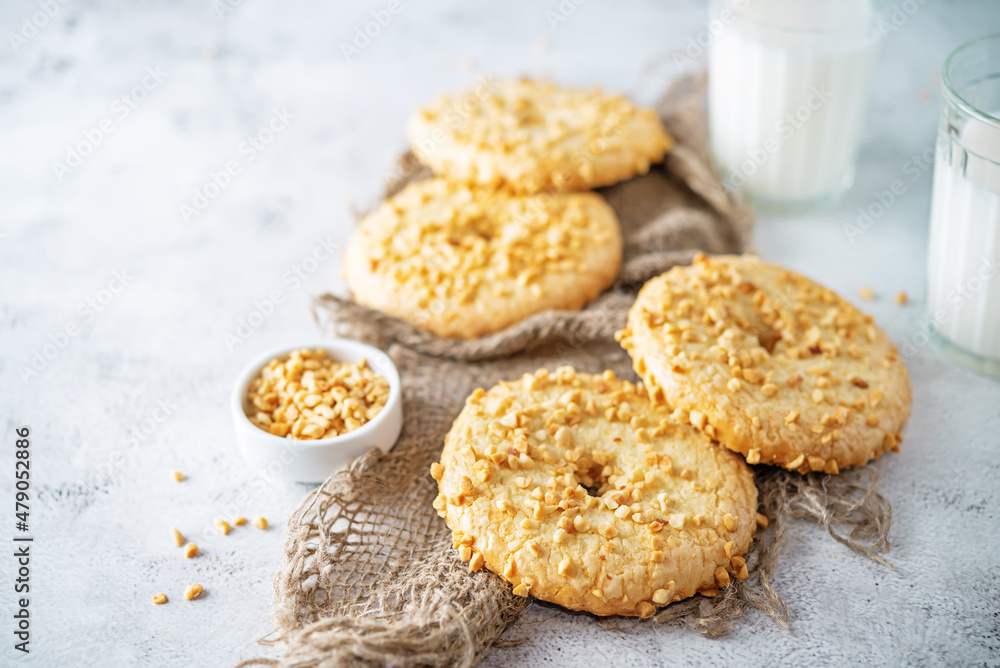 Shortbread cookies with peanuts Shortbread cookies with peanuts
