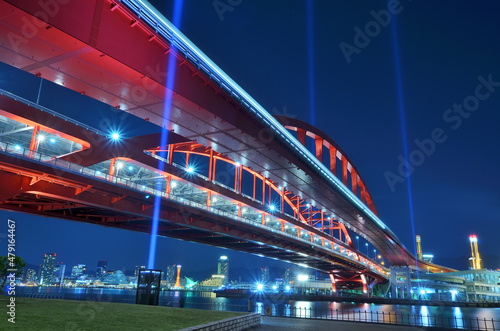 Foto ブルーアワーの夕景と神戸大橋の特別ライトアップ