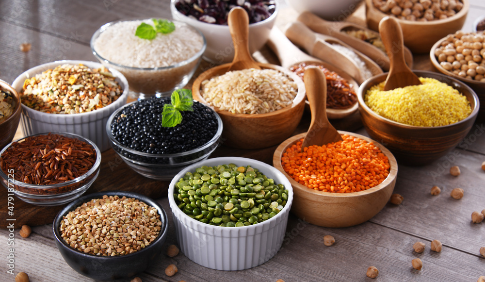 Composition with different kinds of dry food products Composition with different kinds of dry food products