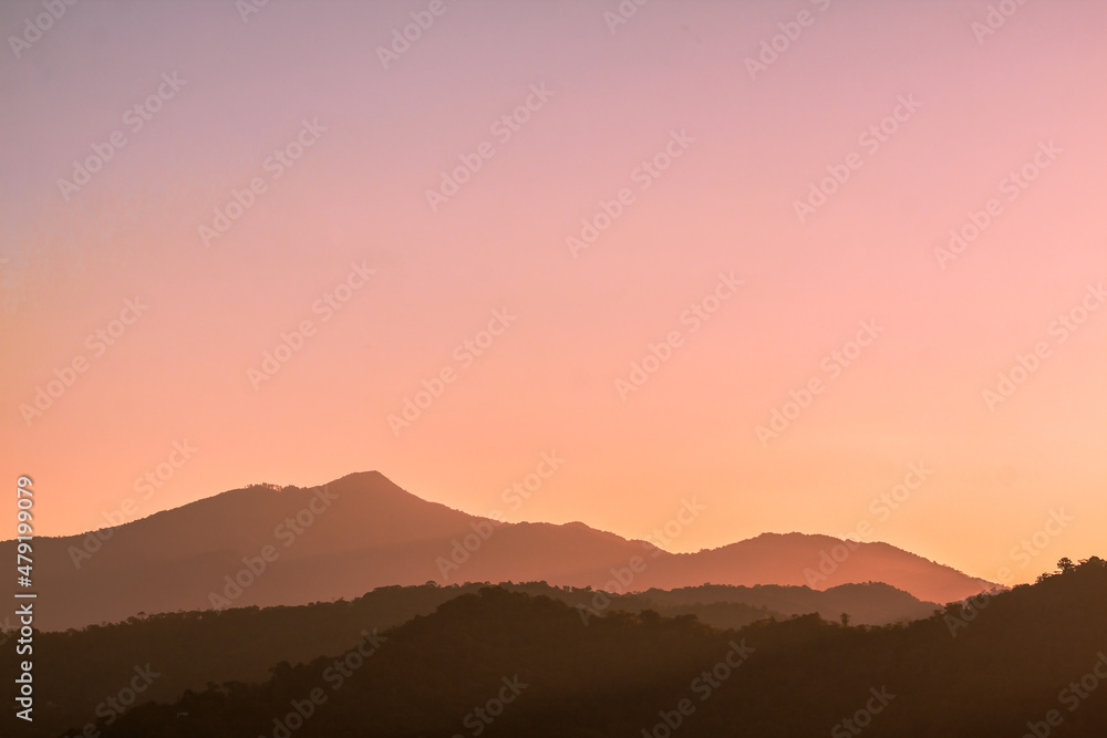 Obraz premium sunset in the mountains