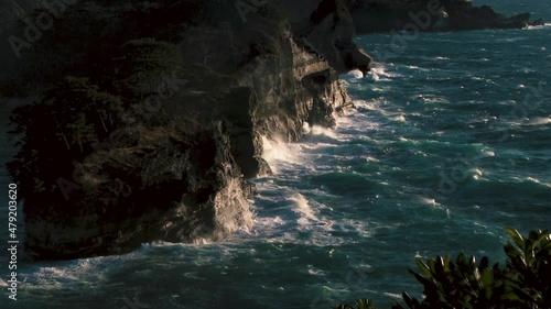 波が打ち寄せる堂ヶ島の海岸線 photo