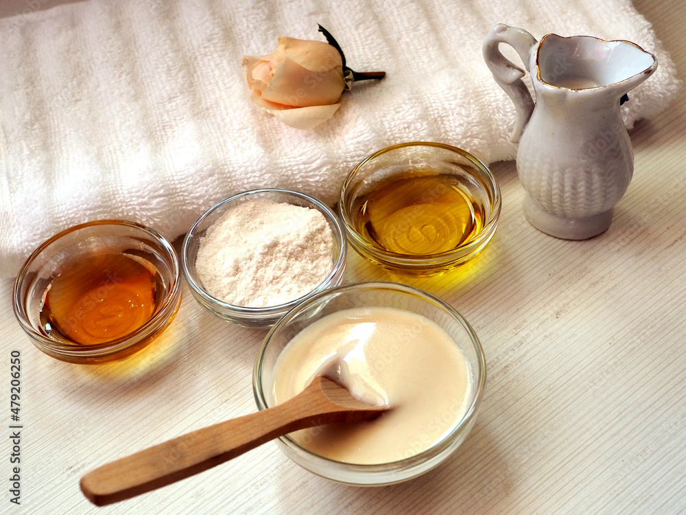 DIY Rice Flour Cosmetic Mask DIY Rice Flour Cosmetic Mask