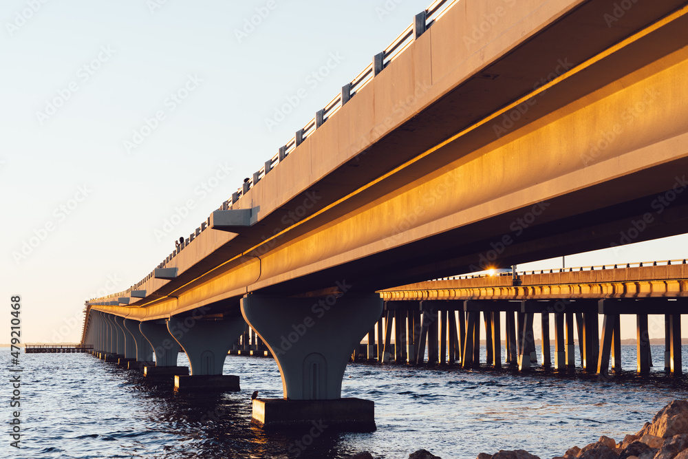 Fototapeta premium Florida Tampa bay sunset and bridge