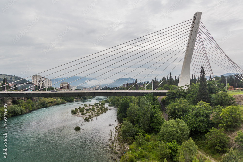 Obraz na płótnie Millenium bridge in Podgorica, capital of Montenegro w salonie