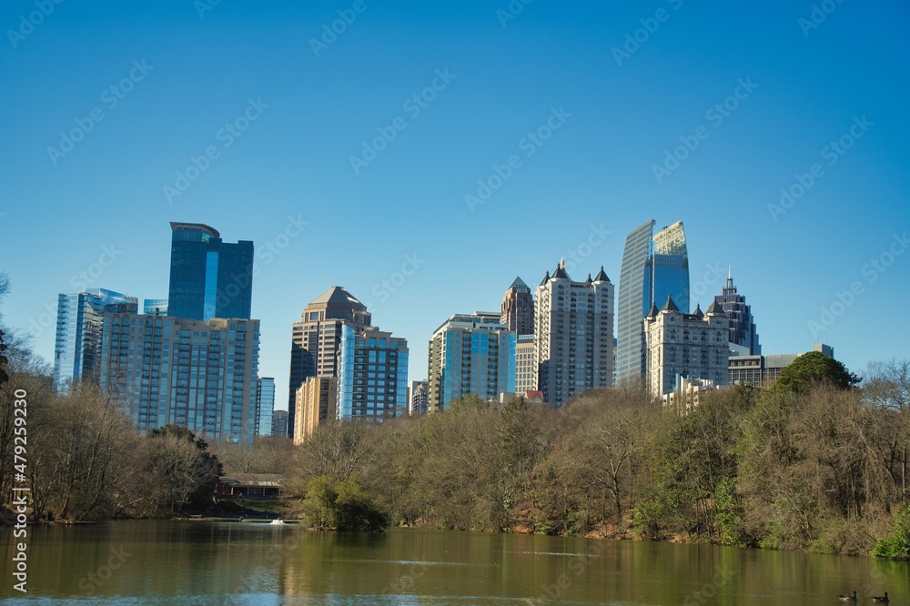 Fototapeta premium Panoramic view of downtown Atlanta skyline from Piedmont Park