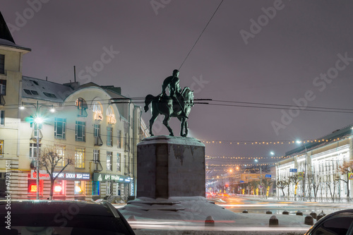 Quadro su tela Monument to Prince Oleg Ryazansky on Cathedral Square
