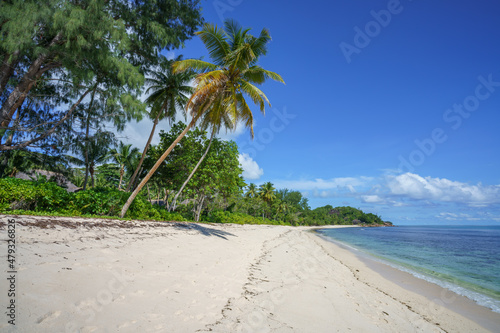 tropical beach anse petite anse kerlan on praslin on the seychelles © Christian B.