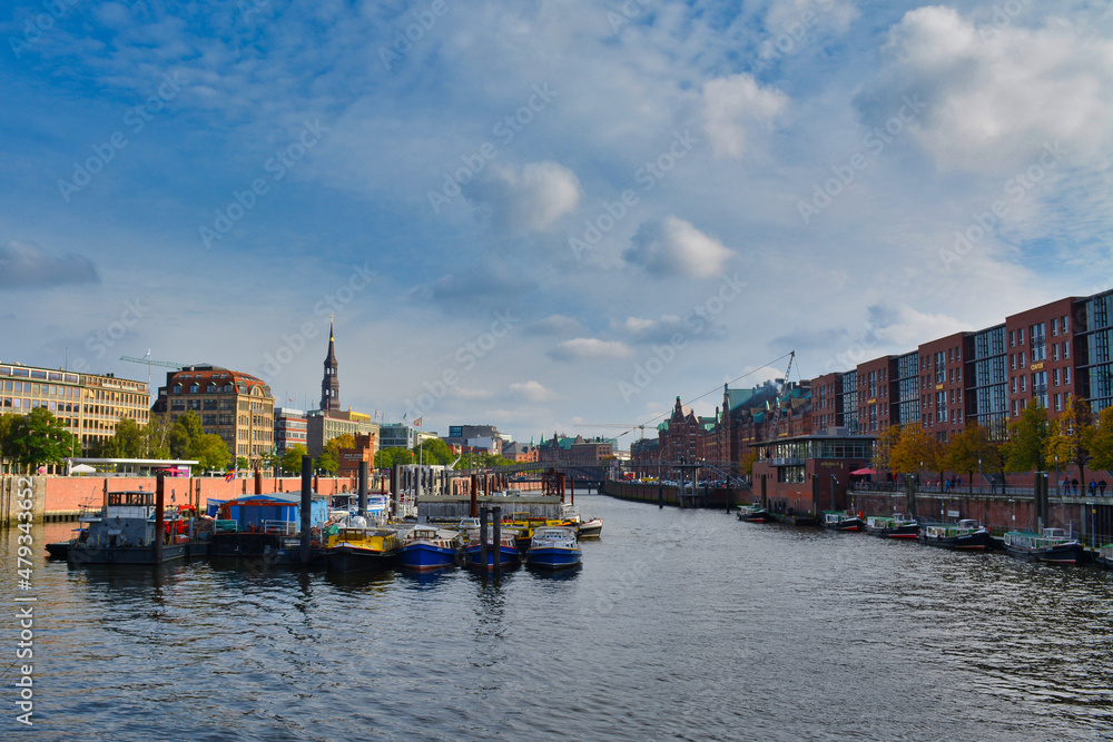 Fototapeta premium Der Hafen in Hamburg