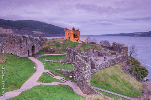 castillo de Urquhart, Patrimonio Nacional Escocés, lago Ness, Inverness, Highlands, Escocia, Reino Unido photo