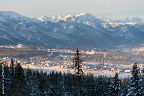 Obraz na płótnie view to Murzasichle, Zakopane and the Tatra Mountains, Tatra National Park, Poland w salonie