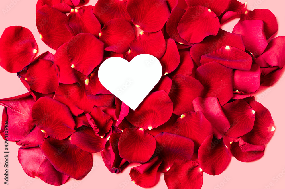Large paper heart on red rose petals message valentine simple design Large paper heart on red rose petals message valentine simple design
