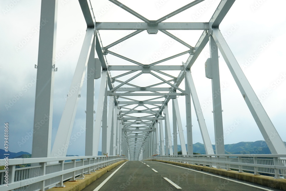 Fototapeta premium 日本 長崎 新上五島 若松大橋 トラス橋 