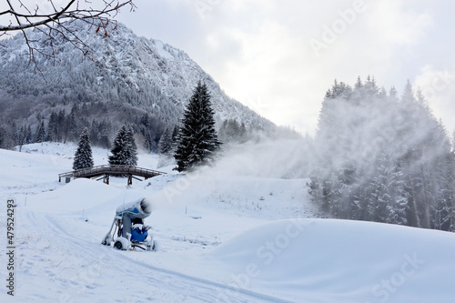 Artificial Snow Machine, Ski competition, Oberstdorf, Nordic walking championship, snow guns, snowmaking systems © Natalija Cudina