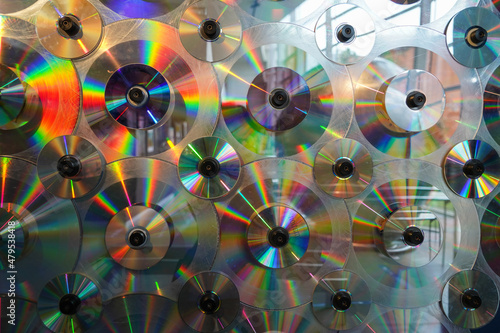 CD colorés avec des reflets des spectres de lumières photo