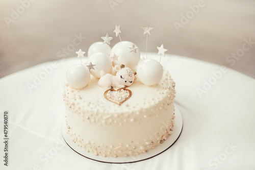 delicate vanilla cake for a child