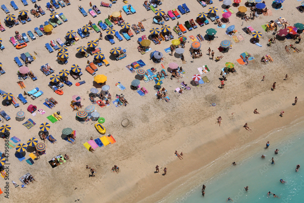 Fotografía aérea de la playa de Amadores en la zona sur de la isla de Gran Canaria Fotografía aérea de la playa de Amadores en la zona sur de la isla de Gran Canaria