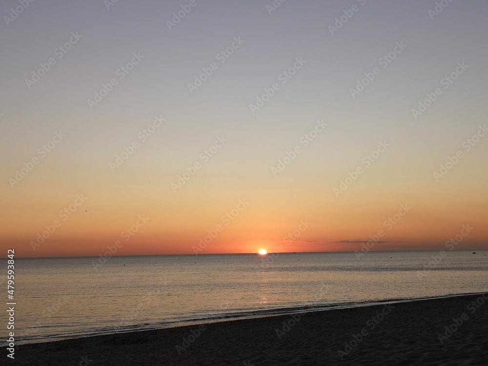 Se coucher dans l'océan