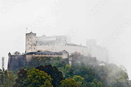 Festung Hohensalzburg am Festungsberg in der Stadt Salzburg im Nebel photo